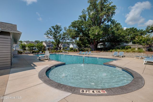52 Violetear Ridge, Hampstead, NC 28443
