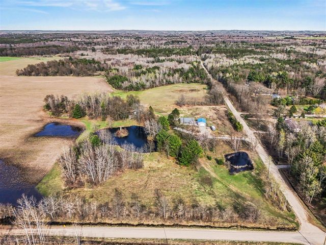 2346 W Madison Road, Hart, MI 49420