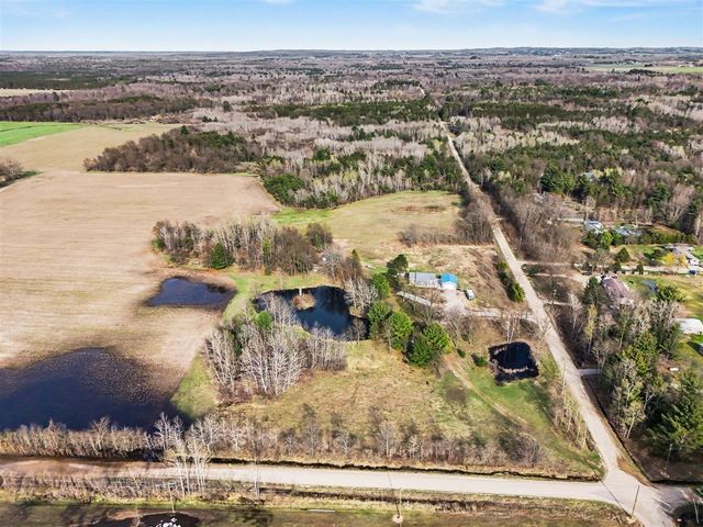 2346 W Madison Road, Hart, MI 49420