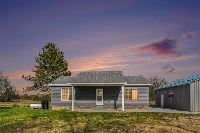 2346 W Madison Road, Hart, MI 49420