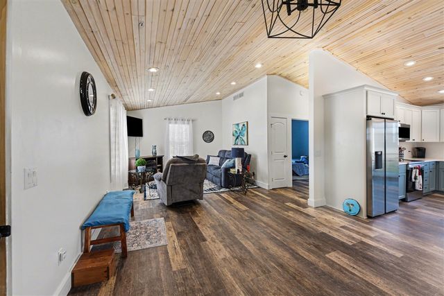 2346 W Madison Road, Hart, MI 49420