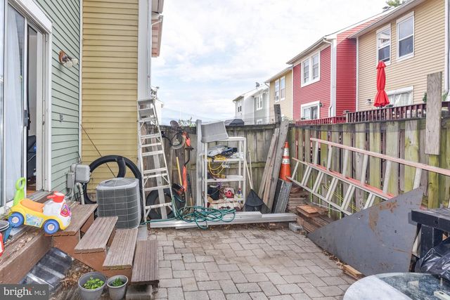 2901 LISAGE WAY, Silver Spring, MD 20904