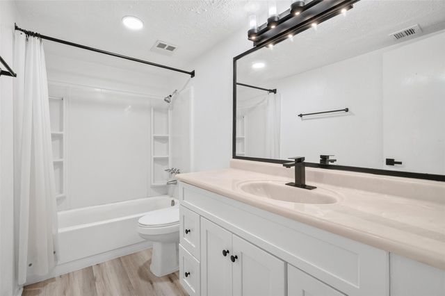 1902 Kings Arms Way, Katy, TX 77493