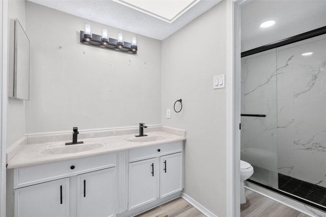 1902 Kings Arms Way, Katy, TX 77493