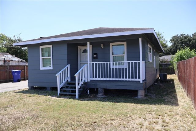 613 Francesca St, Corpus Christi, TX 78405