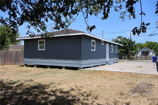 613 Francesca St, Corpus Christi, TX 78405