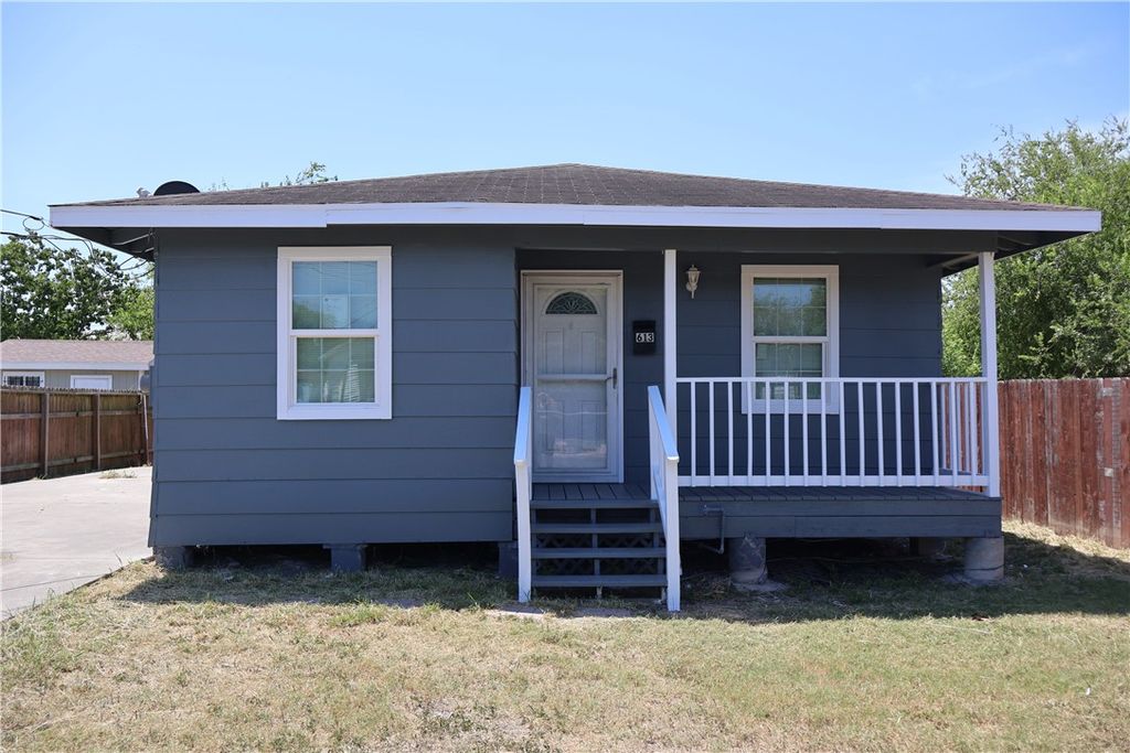 613 Francesca St, Corpus Christi, TX 78405