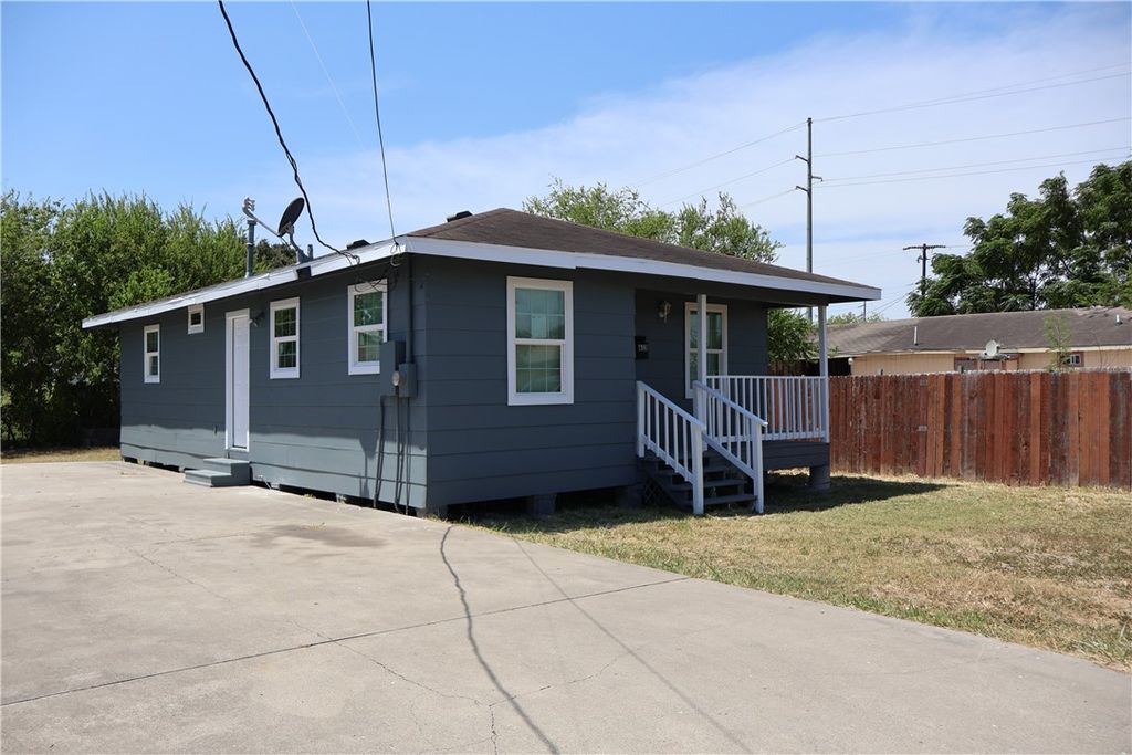 613 Francesca St, Corpus Christi, TX 78405 — photo 4