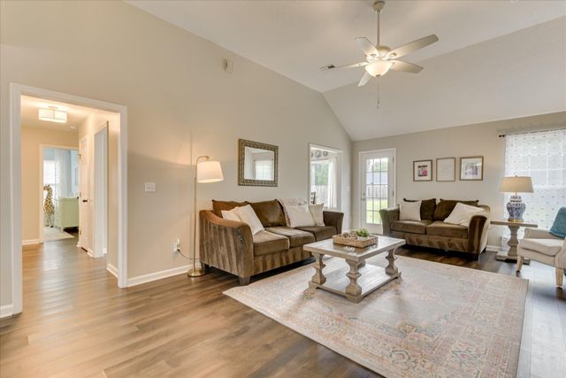 423 Grandiflora Circle, Aiken, SC 29803
