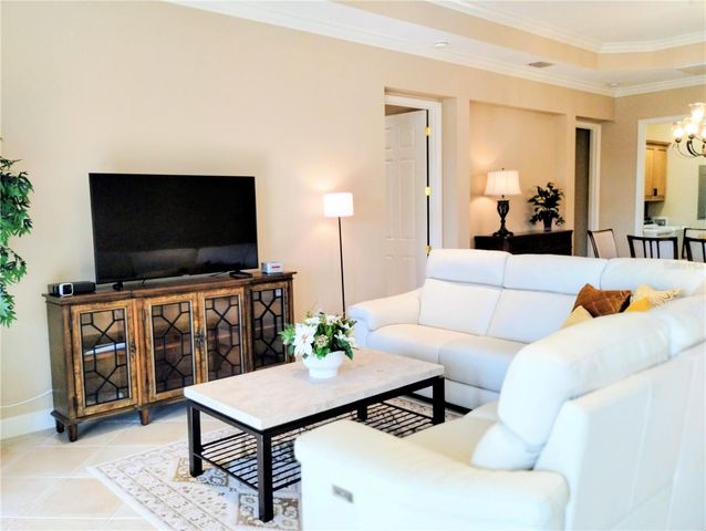 5242 PARISIENNE PLACE 201B30, Sarasota, FL 34238