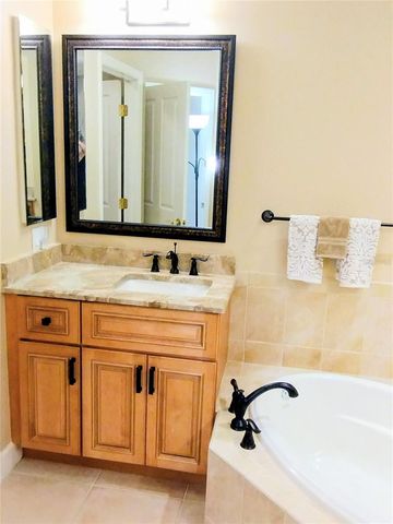 5242 PARISIENNE PLACE 201B30, Sarasota, FL 34238