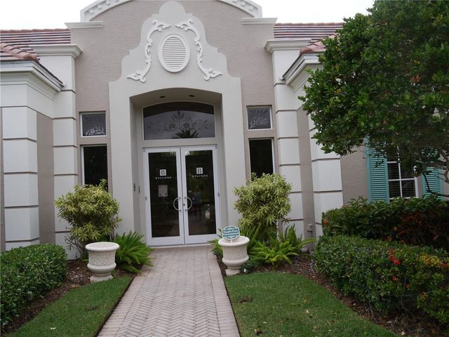 5242 PARISIENNE PLACE 201B30, Sarasota, FL 34238