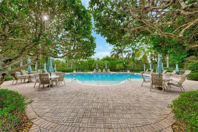 5242 PARISIENNE PLACE 201B30, Sarasota, FL 34238