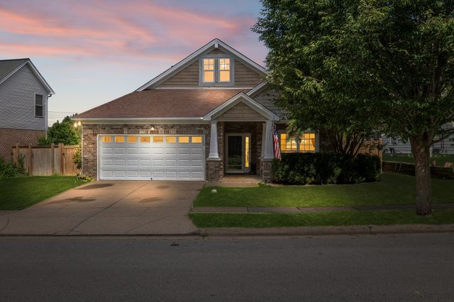 1008 Riverspring Dr, Nashville, TN 37221
