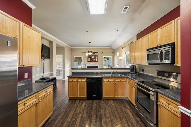 1008 Riverspring Dr, Nashville, TN 37221