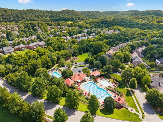 1008 Riverspring Dr, Nashville, TN 37221