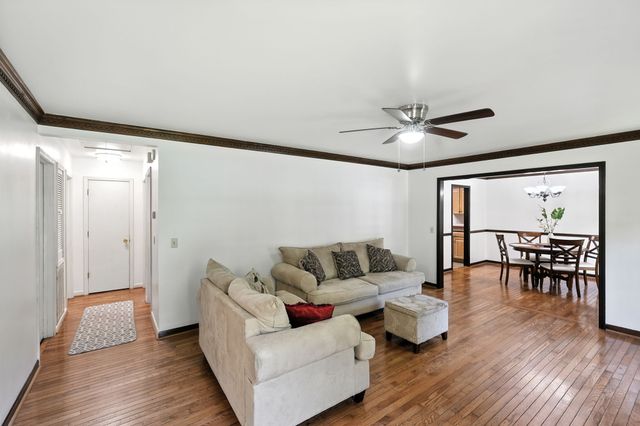 1121 Jacksons Valley Rd, Hermitage, TN 37076