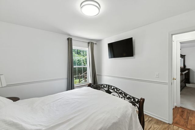 1121 Jacksons Valley Rd, Hermitage, TN 37076