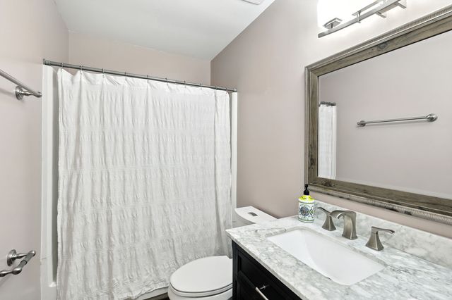 1121 Jacksons Valley Rd, Hermitage, TN 37076