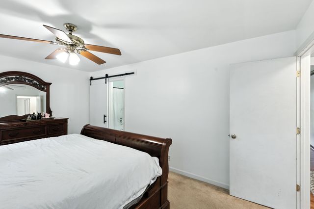 1121 Jacksons Valley Rd, Hermitage, TN 37076