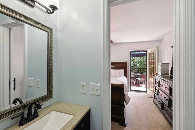 1121 Jacksons Valley Rd, Hermitage, TN 37076