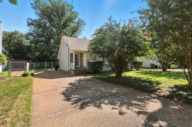 1121 Jacksons Valley Rd, Hermitage, TN 37076