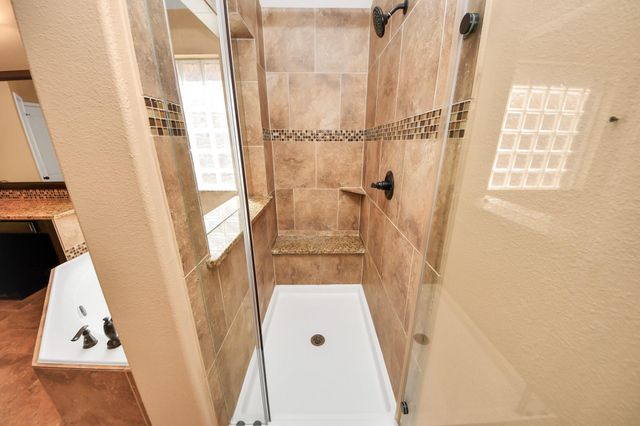 9427 Sapphire Bay Lane, Rosharon, TX 77583