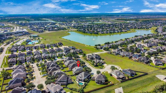 9427 Sapphire Bay Lane, Rosharon, TX 77583