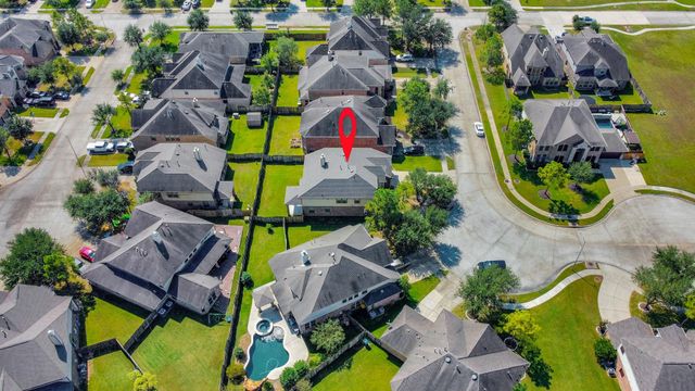 9427 Sapphire Bay Lane, Rosharon, TX 77583