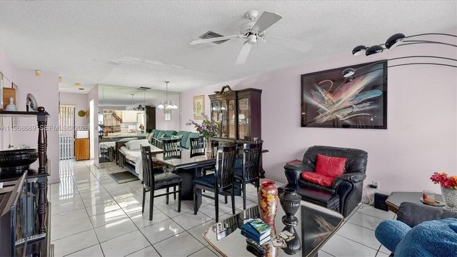 10413 NW 6th Street, Pembroke Pines, FL 33026