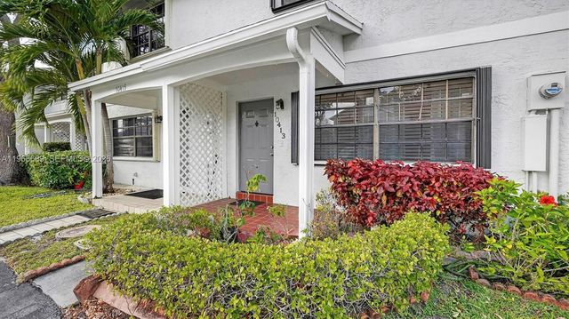 10413 NW 6th Street, Pembroke Pines, FL 33026