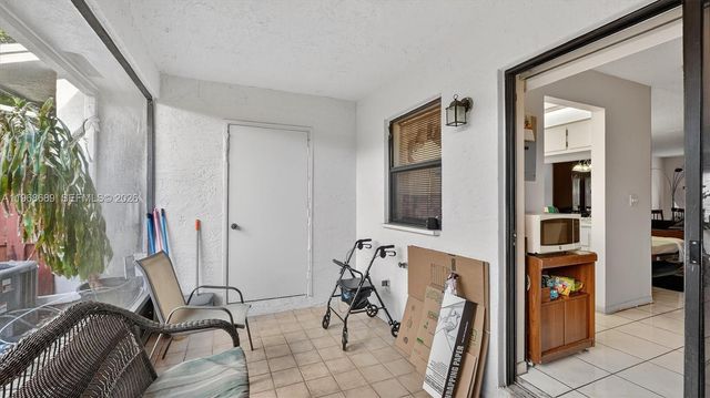 10413 NW 6th Street, Pembroke Pines, FL 33026