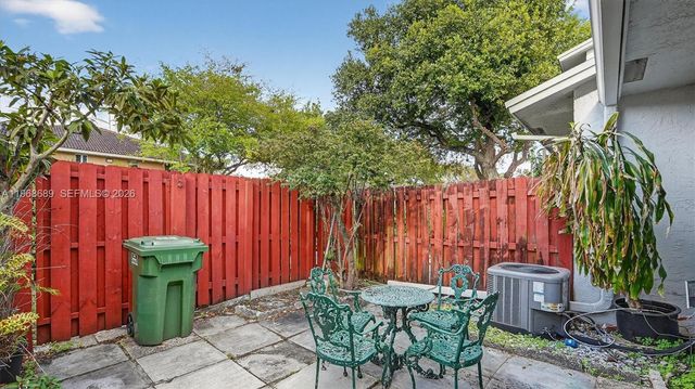 10413 NW 6th Street, Pembroke Pines, FL 33026