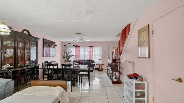 10413 NW 6th Street, Pembroke Pines, FL 33026