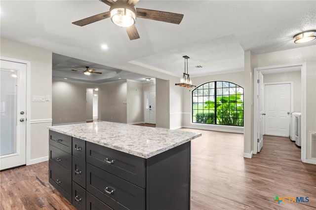3020 Summit Drive, Belton, TX 76513