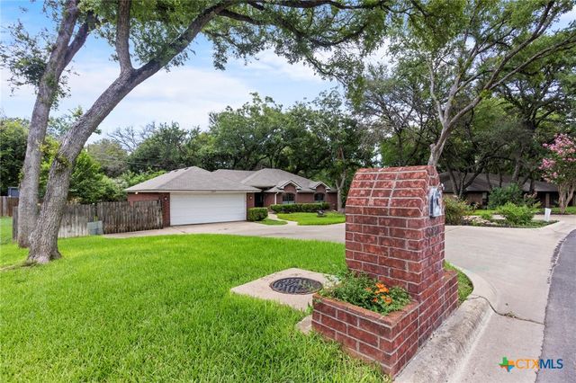 3020 Summit Drive, Belton, TX 76513