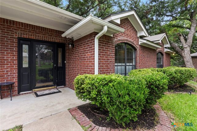 3020 Summit Drive, Belton, TX 76513