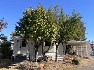 1241 Dowell Road 62, Grants Pass, OR 97527