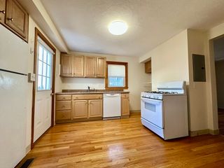 5 Rifle Ct 5, Watertown, MA 02472