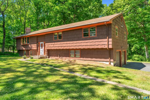 122 Fresh Meadow Drive, Trumbull, CT 06611