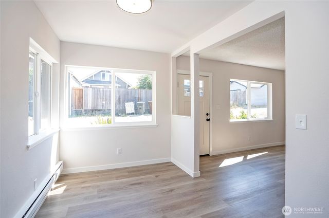3574 S Crandall Lane, Tacoma, WA 98418