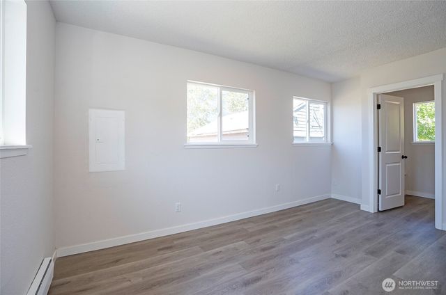 3574 S Crandall Lane, Tacoma, WA 98418