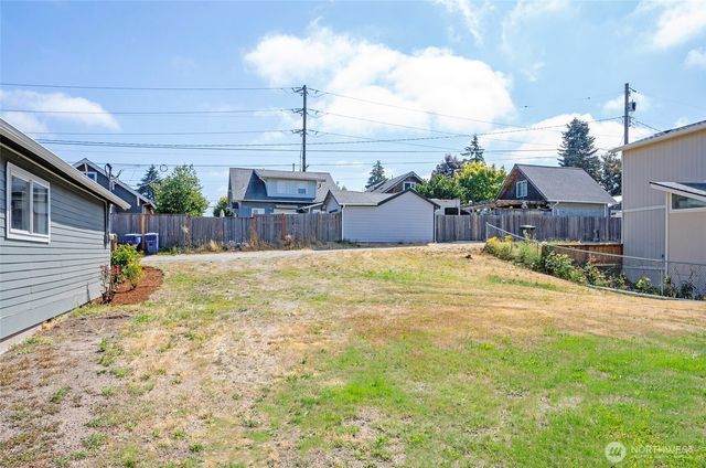 3574 S Crandall Lane, Tacoma, WA 98418