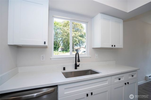 3574 S Crandall Lane, Tacoma, WA 98418