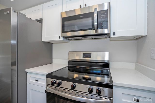3574 S Crandall Lane, Tacoma, WA 98418