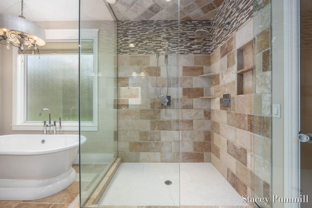 6450 Roma Terrace Drive NE, Ada, MI 49301