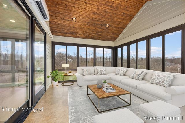 6450 Roma Terrace Drive NE, Ada, MI 49301