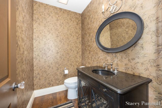 6450 Roma Terrace Drive NE, Ada, MI 49301