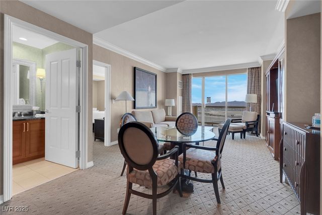 145 Harmon Avenue 1908, Las Vegas, NV 89109