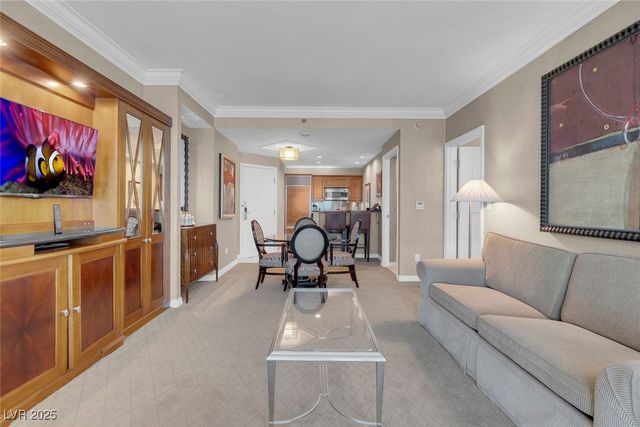 145 Harmon Avenue 1908, Las Vegas, NV 89109